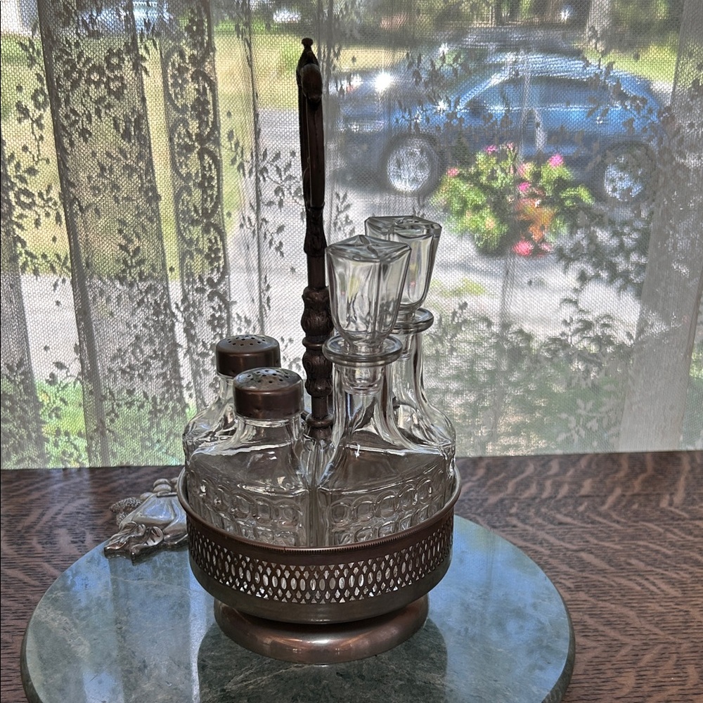 Wales of Sheffield Vintage Silverplate Cut Glass Cruet Set Made in Italy - Picture 3 of 16
